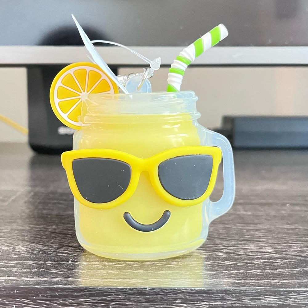 BBW LEMONADE POCKETBAC HOLDER 🍋